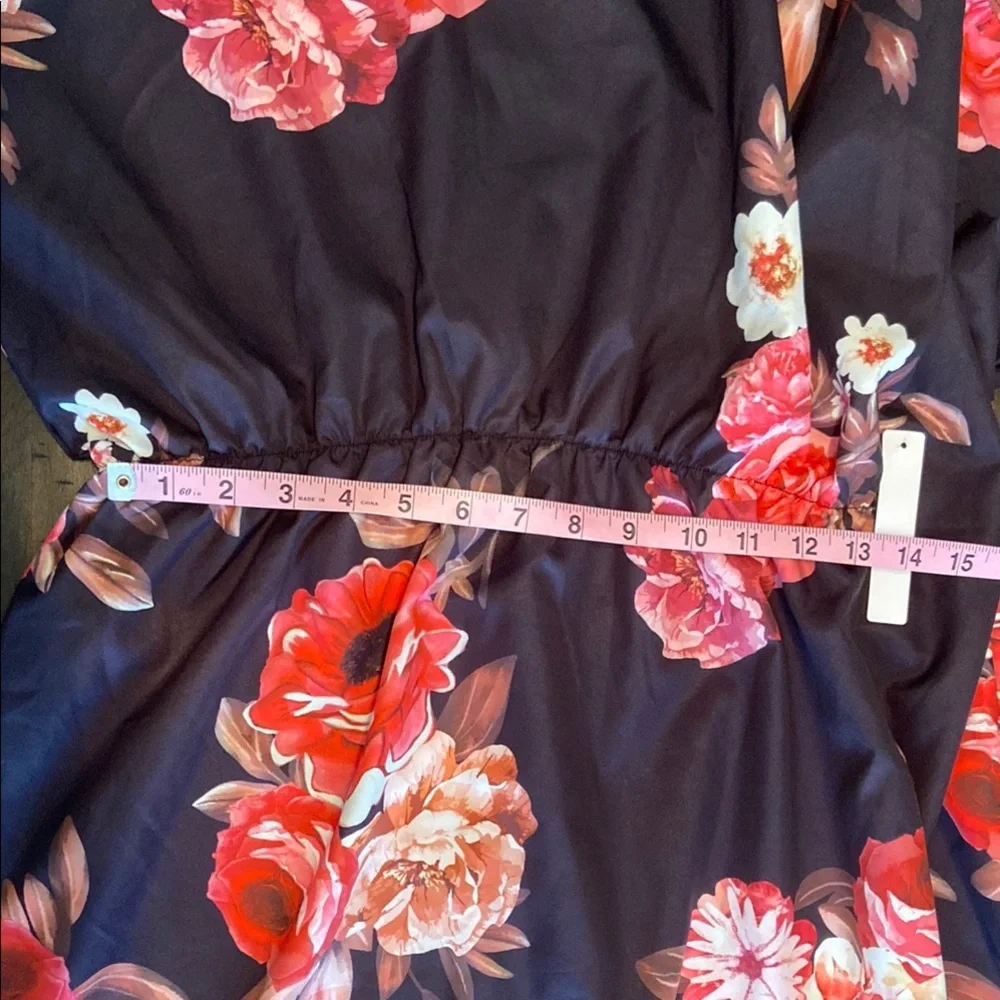 Black Floral Print Off-Shoulder Dress with split hem (slit), size M. New - Picture 7 of 11